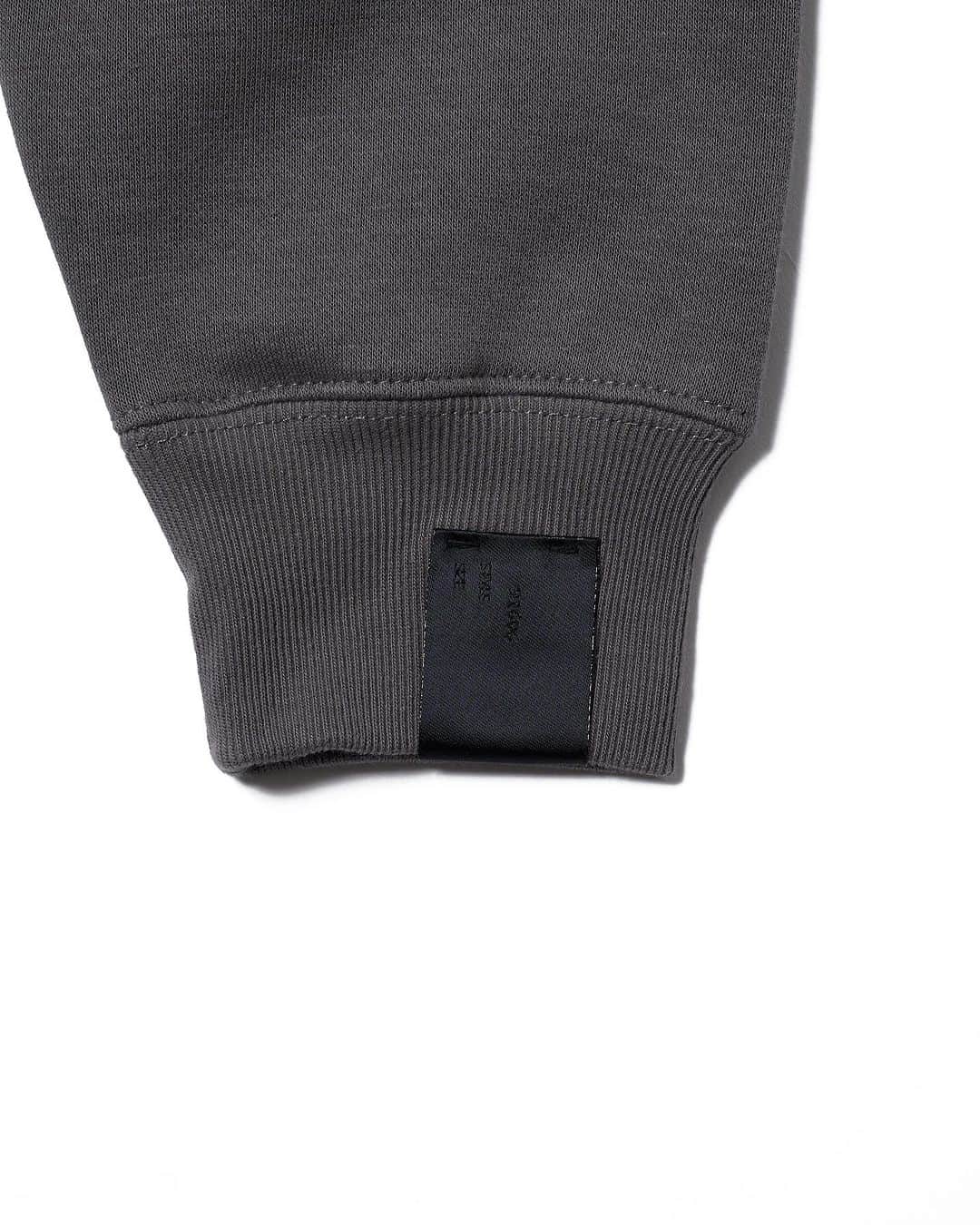 デラックスさんのインスタグラム写真 - (デラックスInstagram)「DELUXE x N.HOOLYWOOD COMPILE COLLABORATION ITEMS   2023.10.28(sat)11:00am   DELUXEオフィシャルECサイト及びDELUXEオフィシャルディーラーでのローンチです。   DELUXEブランド設立20周年の節目を迎え、アニバーサリーを祝しN.HOOLYWOOD COMPILEとのコラボレーションピースを発売致します。  #deluxe_jp」10月25日 20時32分 - deluxe_jp