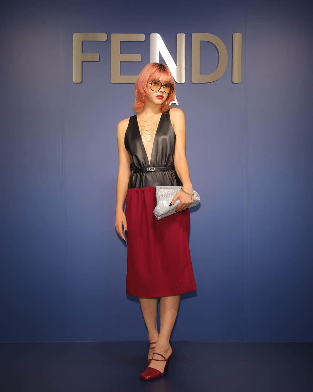 新音さんのインスタグラム写真 - (新音Instagram)「@fendi #FendiWinter #pr 🖤📿」10月25日 20時45分 - ninonekw