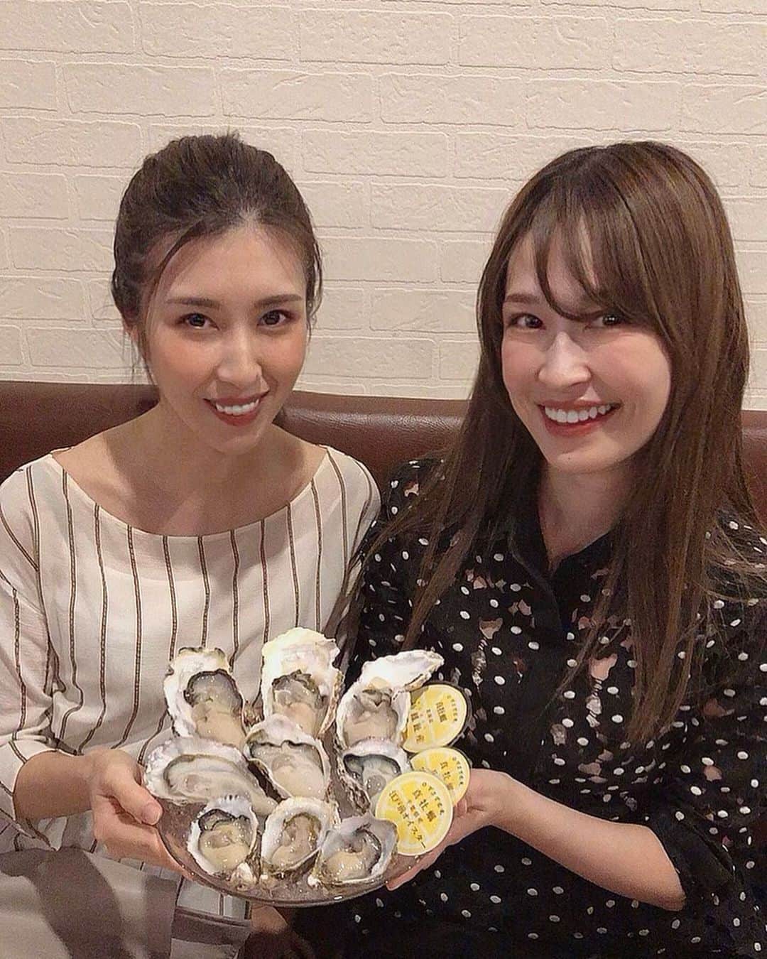 のインスタグラム：「＼ ＆イタリアーノ🇮🇹 ／ ⁡ チーズたっっぷりのカルボナーラ🧀🍝 チーズ感が伝わるように動画とった🎥 ⁡ ガーリック➕チーズっていう私の大好きコンビの白パスタは初🤤 ⁡ 海老のオムレツはアメリケーヌソースが効いててやはりNo.1🦐🥇✨️ ⁡ 他にもいーっぱい食べた！！！！ 食いしん坊な奴だいたい友達🍴😋← 全部おいしかった❤️ ⁡ 皆のNo.1メニューも知りたいな♡ ⁡ ＊ ⁡ ＼撮影会📷／ ⁡ ハイライトから予約ページへ飛べます🙆‍♀️ ⁡ 10/29（日）スタジオ コスプレはBarbie風💄 ⁡ 11/6(月)ススキ🌾 ⁡ 待ってます♡ スマホでも参加🆗🤳 ⁡ #PR #新宿 #新宿グルメ #アンドイタリアーノ  #撮影  #撮影会 #カメラマン募集 #ハロウィン #平塚競輪  #競輪 #バンクエンジェル #ラウンドガール #3150fight #3150fightガールズ #貴族セクシー #boxing #ボクシング #格闘技 #abema #japan #japanese #桐谷流華  #モデル  #グラビア  #pechemagazine  #pechemodel #tiktok  #model #ビジョビ  #美容好きな人と繋がりたい  キャプションを入力…」