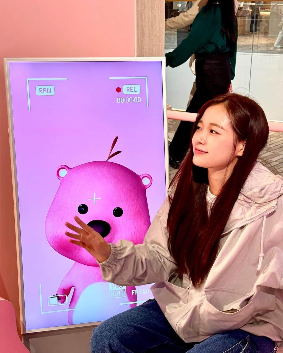 キムヘリムのインスタグラム：「내 사랑 루피💕  #本当に可愛い 🩷 #김혜림 #루피」