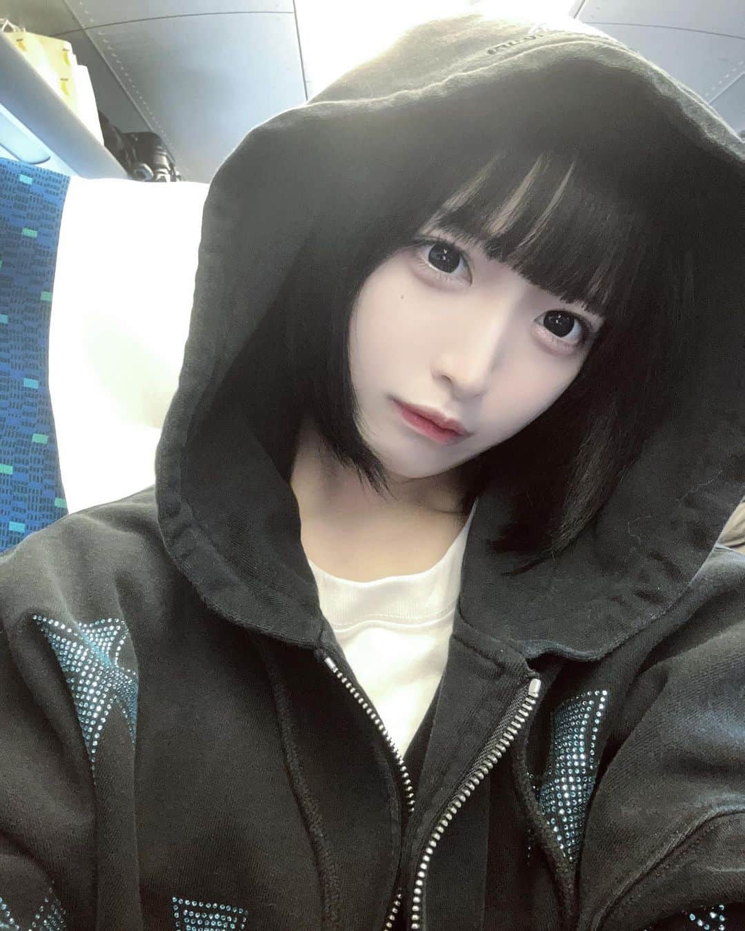 相笠萌のインスタグラム：「しんかんせんくん」