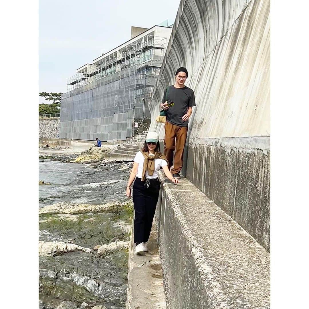 桃生亜希子さんのインスタグラム写真 - (桃生亜希子Instagram)「旦那さんとsister-in-law のMichele @honolulu_diary と海散歩。🚶‍♀️🚶‍♀🚶‍♂️ 　 　🍄🌞✨」10月25日 20時55分 - pinokosugar