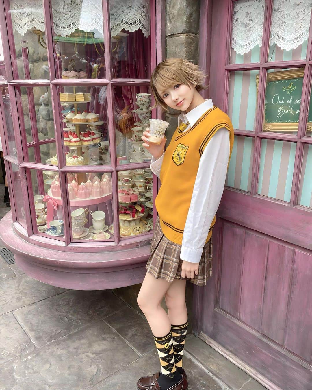 みやびのインスタグラム：「⁡ 告知ー！ ⁡ 10/30(月) ハロウィンイベントしますー！🎃👻 ⁡ 私は推しの子のルビーちゃんやるから 絶対見に来てねん🤗🌟 ⁡ 昨年のパワーちゃんに引き続きめちゃんこ可愛くするので😍(ガンダムにならなくてﾖｶｯﾀﾈ!!) ⁡ 楽しみにしていてください(* 'ᵕ' )☆ ⁡ ⁡ ⁡ ⁡ ⁡ ⁡ ⁡ #バルセロナグループ #Fillia #フィリア #札幌 #すすきの #ススキノ #キャバクラ #キャバ嬢 #キャバクラ嬢 #ニュークラブ #ニュークラ #ニュークラ嬢 #キャバ #ラウンジ #ガールズバー #すすきのキャバクラ #すすきのキャバ嬢 #すすきのグルメ #札幌旅行 #北海道旅行 #美人 #美女 #可愛い #可愛い女の子 #銀座 #六本木 #北新地 #錦 #中州 #いいね返し」