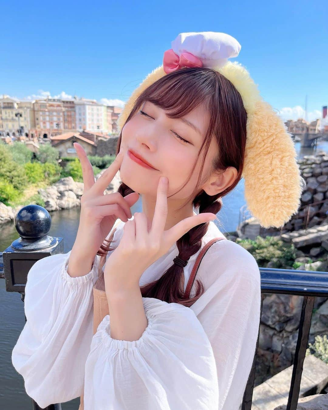 鹿目凛さんのインスタグラム写真 - (鹿目凛Instagram)「ディズニーシー行ってきた💛💛💛  ランドも行きたい〜！！！  ランドとシーどっち派？？  ＃でんぱ組 #ぺろりん #鹿目凛 #夏未ゆうか #アイドル #ディズニー #ディズニーシー」10月25日 21時03分 - kaname_rin