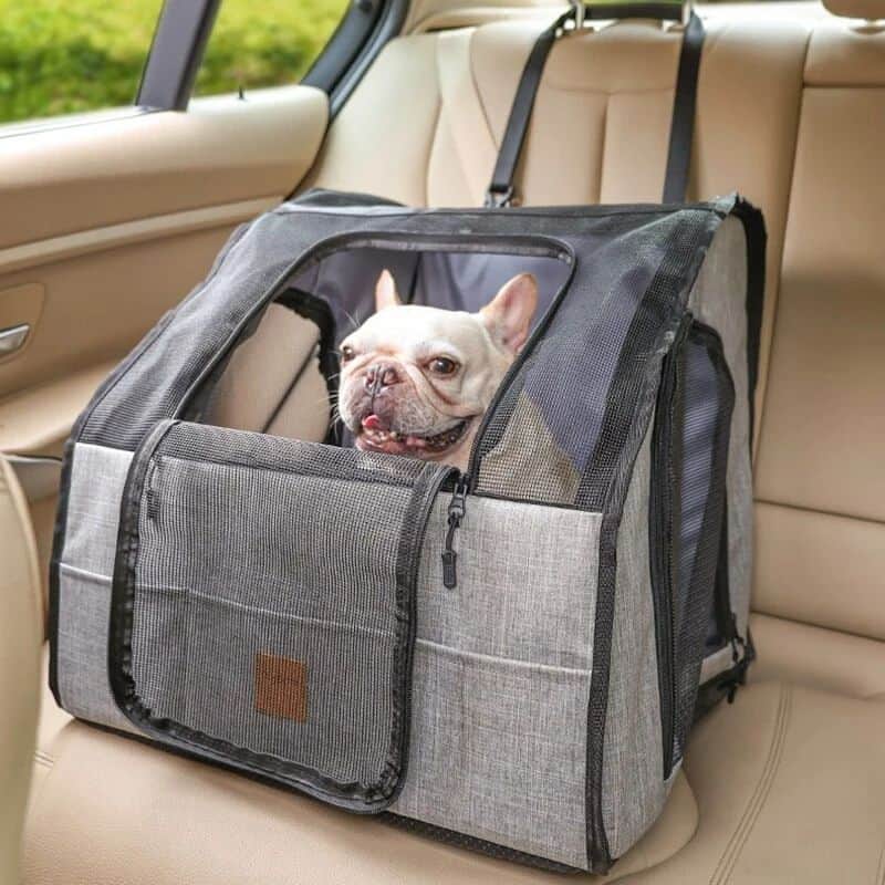 French Bulldogのインスタグラム：「Put your dog's safety in the first place with our French Bulldog Travelling Car Seat & House! 🐾🚘💺  ✅️ Multifunctional French care seat, dog house or comfy bed ✅️ Ideal solution for travelling with your French Bulldog  ✅️ Adjustable safety belt for a snug and secure fit ✅️ Mesh parts for optimal ventilation and visibility ✅️ Unique design resembling a semi-open house ✅️ Provides a safe and comfortable way to transport your pet ✅️ Easy to install and remove from your car ✅️ Suitable for both short trips and longer journeys  . . . . .  #frenchie #frenchieoftheday #französischebulldogge #franskbulldog #frenchbulldog #frenchieworld #frenchiepuppy #dog #dogsofinstagram #bulldog #bulldogfrances #フレンチブルドッグ #フレンチブルドッグ #フレブル #frenchbulldogsofinstagram #batpig #buhi #buhigram #buhistagram」