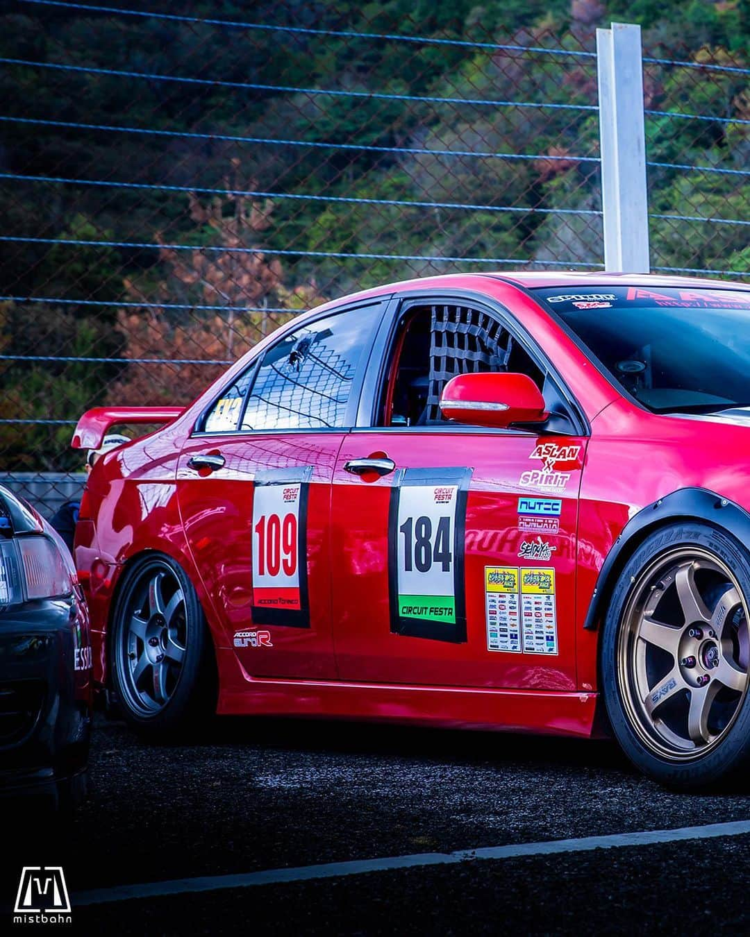 mistbahnさんのインスタグラム写真 - (mistbahnInstagram)「_ ASLAN Honda CL7 K24Swapped Accord Euro R _ 🚗: @aslan_inc_japan 📷: @mistbahn _ Shot on Oct-15 2023 🏁 "Circuit Festa ( @circuit_festa_west_japan )" "HONDA ONE MAKE RACE". Central Circuit (Hyogo Japan) _ JP) 2023年10月15日、セントラルサーキットで開催された「サーキットフェスタ ( @circuit_festa_west_japan )」内の「ホンダ・ワンメイク・レース」で撮影。 _ #circuitfesta #circuitfesta2023 #サーキットフェスタ #サーキットフェスタ2023 #hondaonemakerace #ホンダワンメイク #ホンダワンメイクレース #centralcircuit #セントラルサーキット #aslan #アスラン #aslan_inc_japan #hondaccord #ホンダアコード #アコード #accord #cl7 #tsxgang #tsxgangworldwide #tsx #kseries #k24 #kswap #kswapped #rays #te37 #spiritshocks  #timeattack #timeattackjapan #hondasontrack」10月25日 21時26分 - mistbahn