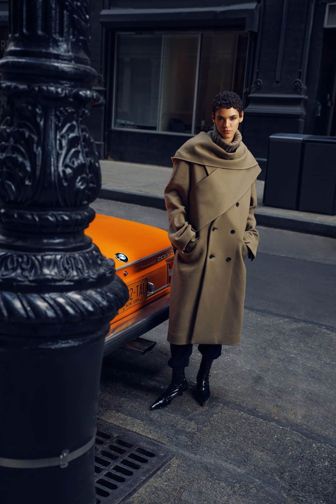 barneysnyofficialのインスタグラム：「Draped in luxury, adorned in grace. @therow #BarneysAtSaks @saks」