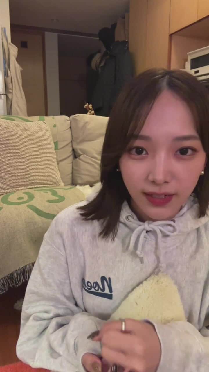 かおこのインスタグラム：「久々インスタライブ🎤  また今後もちょこちょこやります♡⃛」