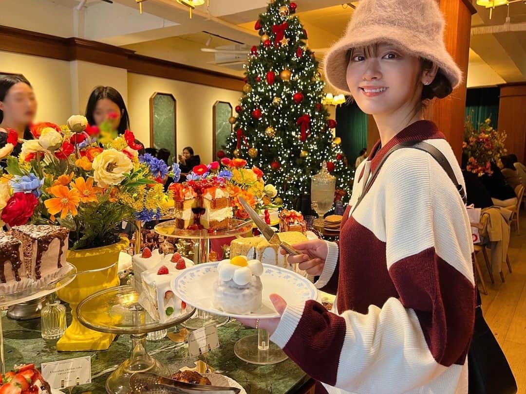 池田裕子のインスタグラム：「ANTIQUE COFFEE 延南店  どのケーキも可愛すぎた… 味も美味しいし最高🍰」