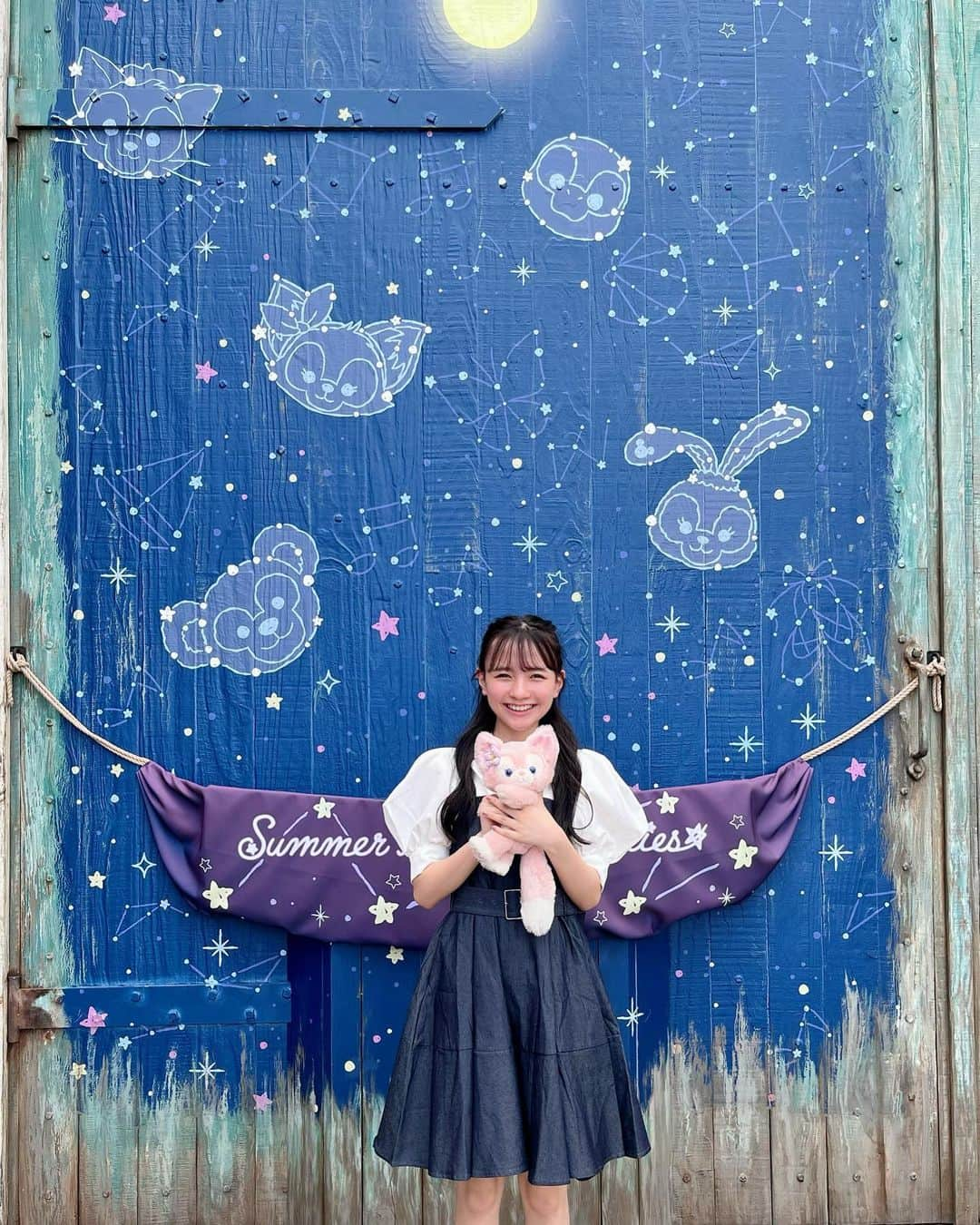 河村ここあさんのインスタグラム写真 - (河村ここあInstagram)「🐚‎DisneySea🐚‎  (少し前ですが...) リトルマーメイドの キス・ザ・ガールを イメージしてみました🪸 このワンピース めちゃくちゃ形綺麗でした！  実写のリトルマーメイドを見てから このコーデしたいなぁと思ってました🫧  ディズニー100周年 おめでとうございます🎉🤍  🫧𓂃 𓈒𓂂𓏸 今日でやっと 中間テストや模試が終わりました♡ DMでみんなも頑張ってるから 私も頑張れました🙌🏻ありがとう🫶🏻🤍」10月25日 22時00分 - kawamura_kokoa