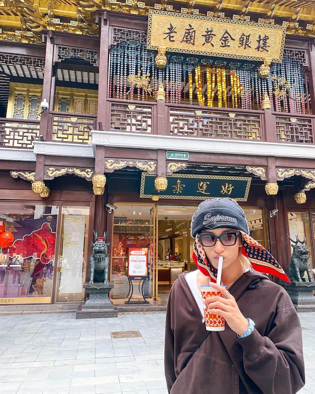 古幡亮（WATWING）さんのインスタグラム写真 - (古幡亮（WATWING）Instagram)「WATWING's first overseas Shanghai🇨🇳🦀」10月25日 22時10分 - ryo_watwing