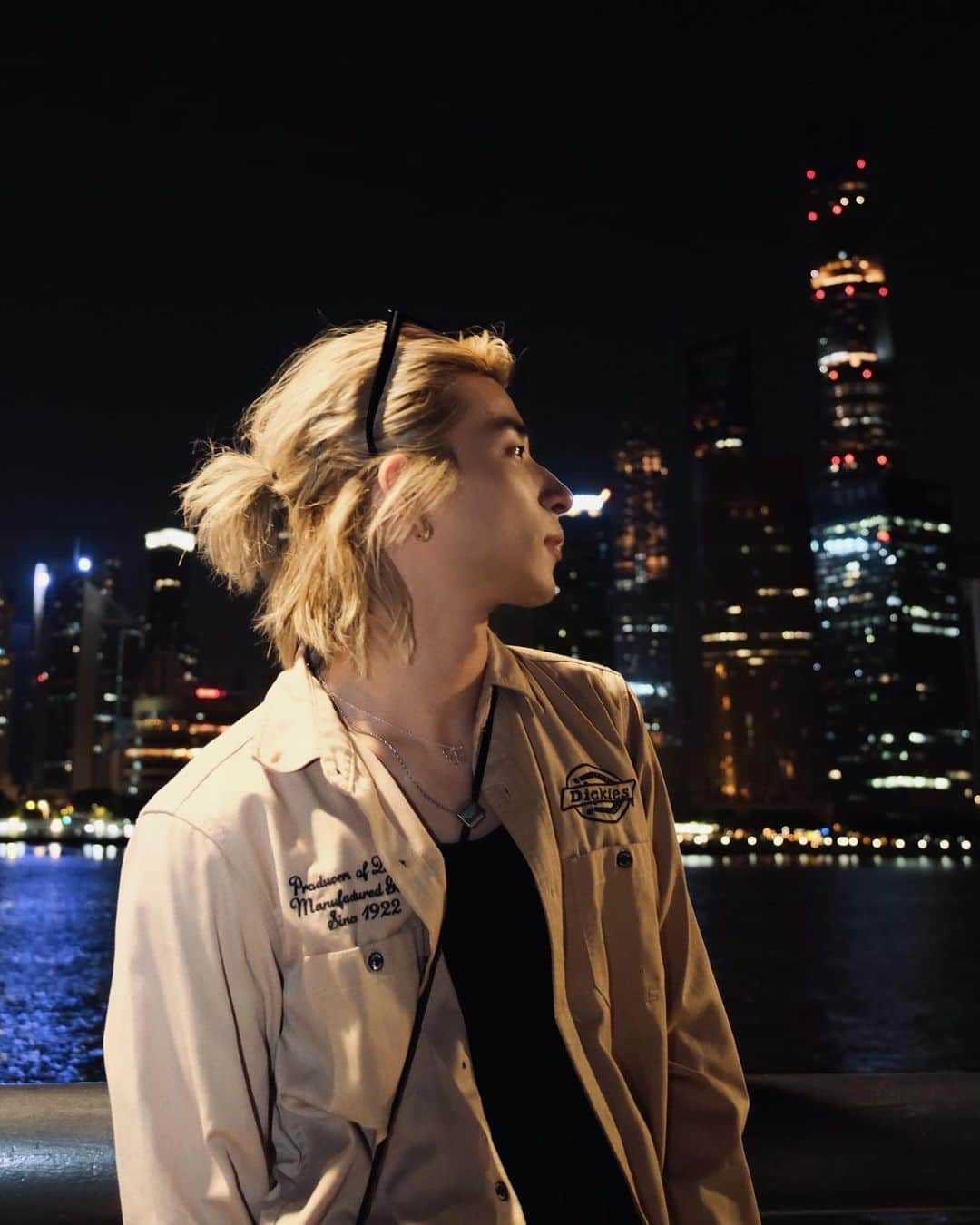 古幡亮（WATWING）のインスタグラム：「WATWING's first overseas Shanghai🇨🇳🦀」