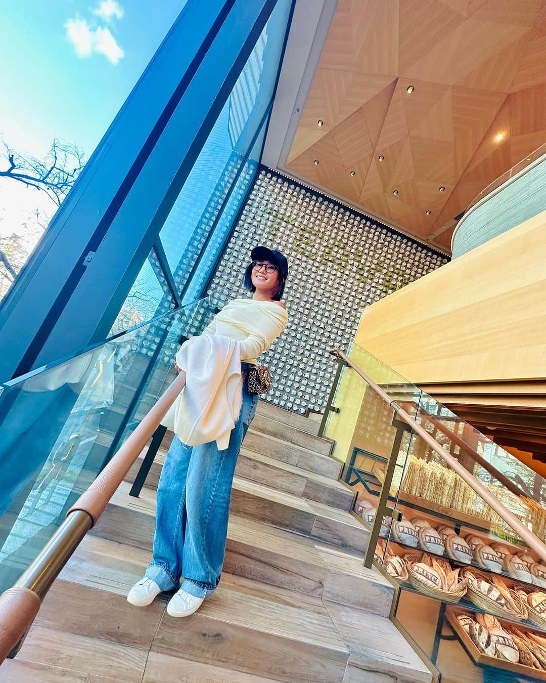 秋吉織栄（宮内かれん）のインスタグラム