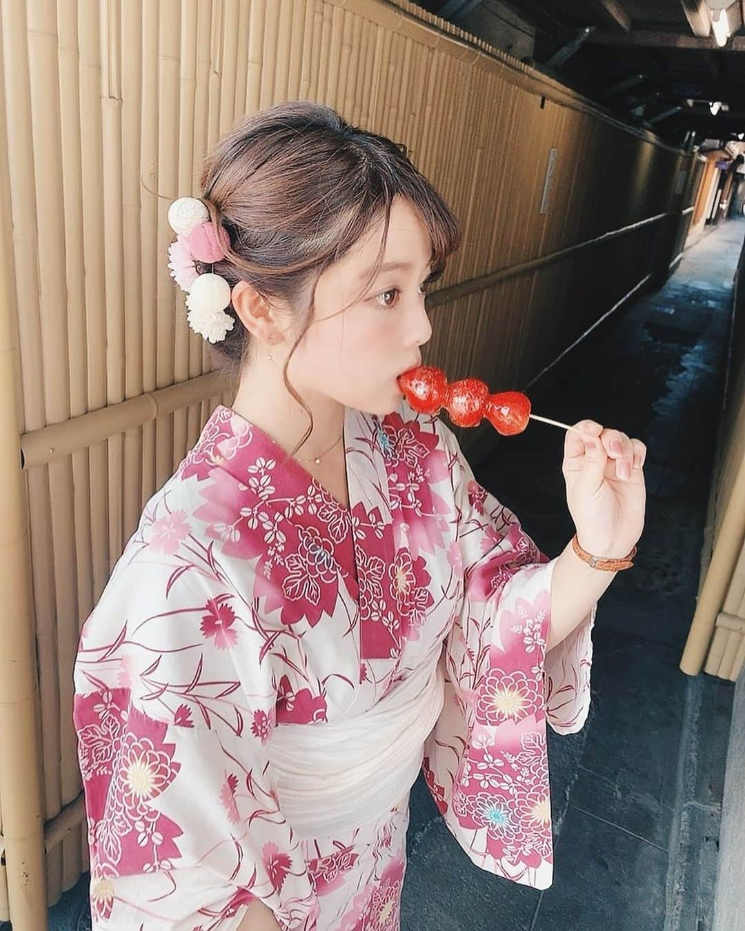 みさきさんのインスタグラム写真 - (みさきInstagram)「夏がようやく終わる〜  . . 長い夏だった🎐 高校野球取材がない夏は久しぶり 毎朝6時に出社して夜12時に帰る日々 ちょっと変な感じ𓈒𓏸  #👘 #kyoto #kyotojapan」10月25日 22時21分 - misaki.official