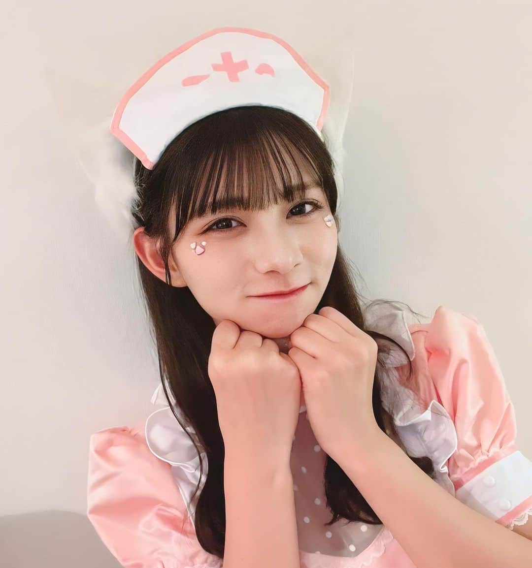 本田夕歩のインスタグラム：「ねこなーすちゃん🐈  #コスプレ #cosplay #ナースコスプレ #ねこみみ」