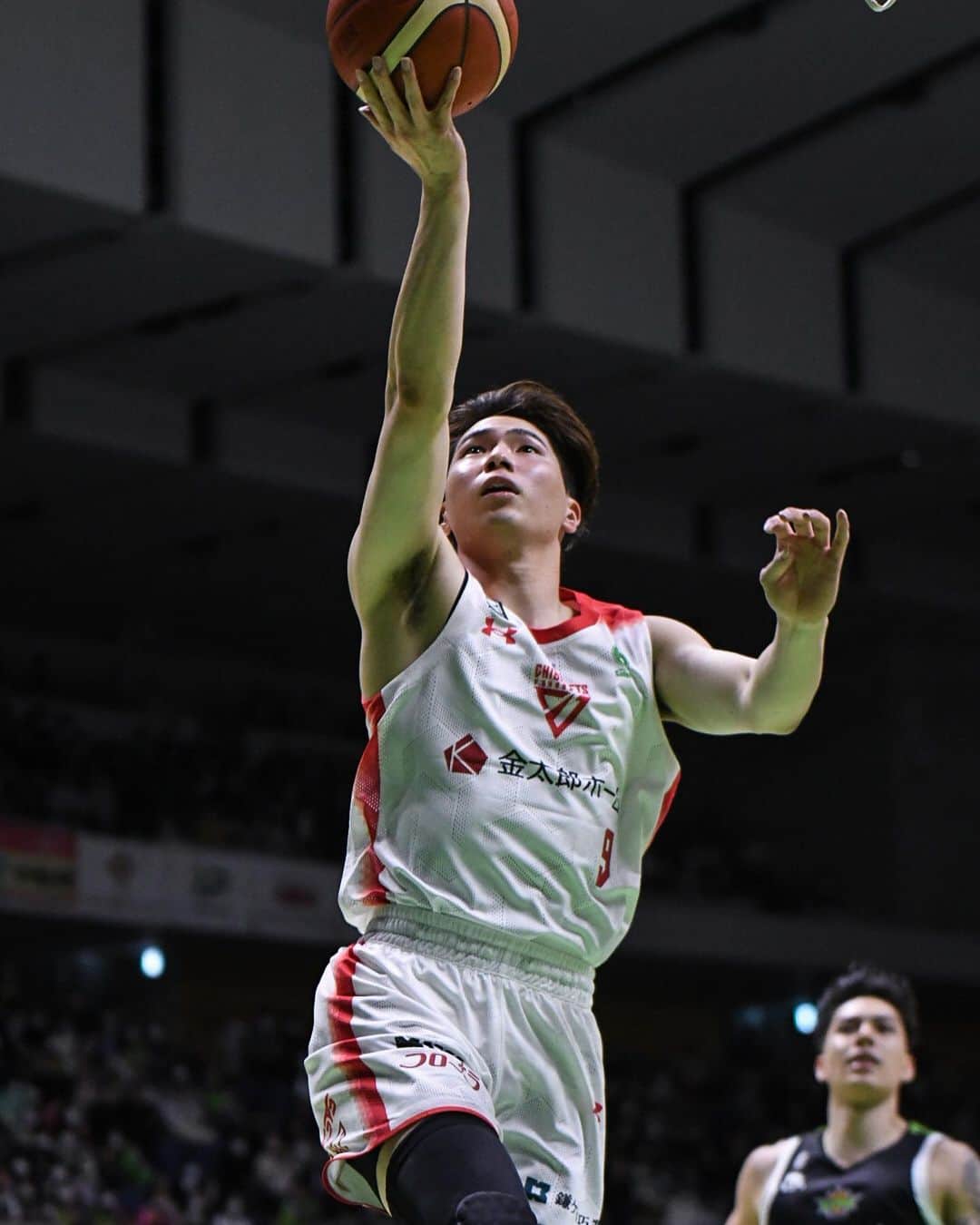 千葉ジェッツさんのインスタグラム写真 - (千葉ジェッツInstagram)「試合風景|ω･)📸  B.LEAGUE2023-24 vs.北海道  🏀試合終了🏀 北海道77-82 千葉  #アウェー戦 #接戦を制して #価値ある一勝 #次節はホームゲーム #chibajets #Bリーグ #千葉ジェッツ #バスケ #basketball #portrait  #photograph #ジェッツ写真部 #レンズ越しの世界 #応炎 #ありがとうございました」10月25日 22時39分 - chibajets_official