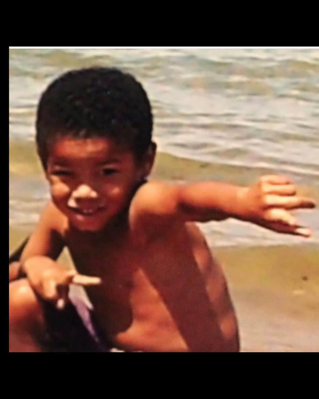 ラリー・ギリアード・Jrのインスタグラム：「Always been a rock star!!! 21 years and a few days ago was his born day! I asked him how it feels to be 21 and he said, “You know. I can just do everything I’ve been doing legally now.” Wait WHAT?! Lol! Please help me wish my son @jadon_gilliard a HAPPY 21st BIRTHDAY!!! 🎉🎉🎉🎂❤️」