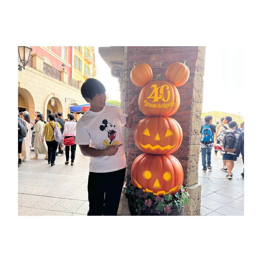 雫石将克のインスタグラム：「Happy Halloween🎃  #ディズニー #ディズニーシー #ディズニーランド #ハロウィン #disney」