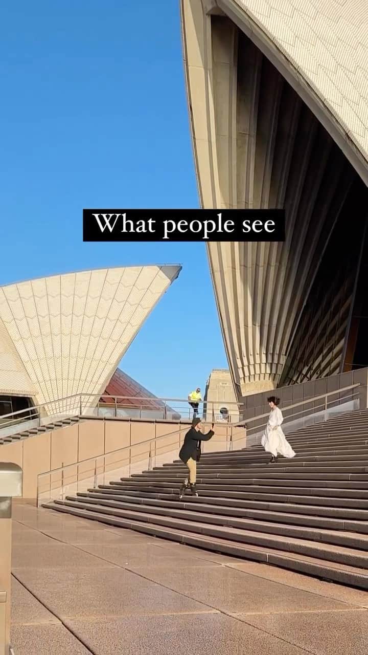 Wonderful Placesのインスタグラム：「Reels trick by @travelwithadrien @reepetite  How awesome is this? 😍😍🙌🏼🙌🏼  Would you try this? Tag your friends!!! . 📹 ✨@travelwithadrien✨ 👧🏻 ✨@reepetite✨ 📍Opera House, Sydney - Australia 🇦🇺  #wonderful_places for a feature ♥️」