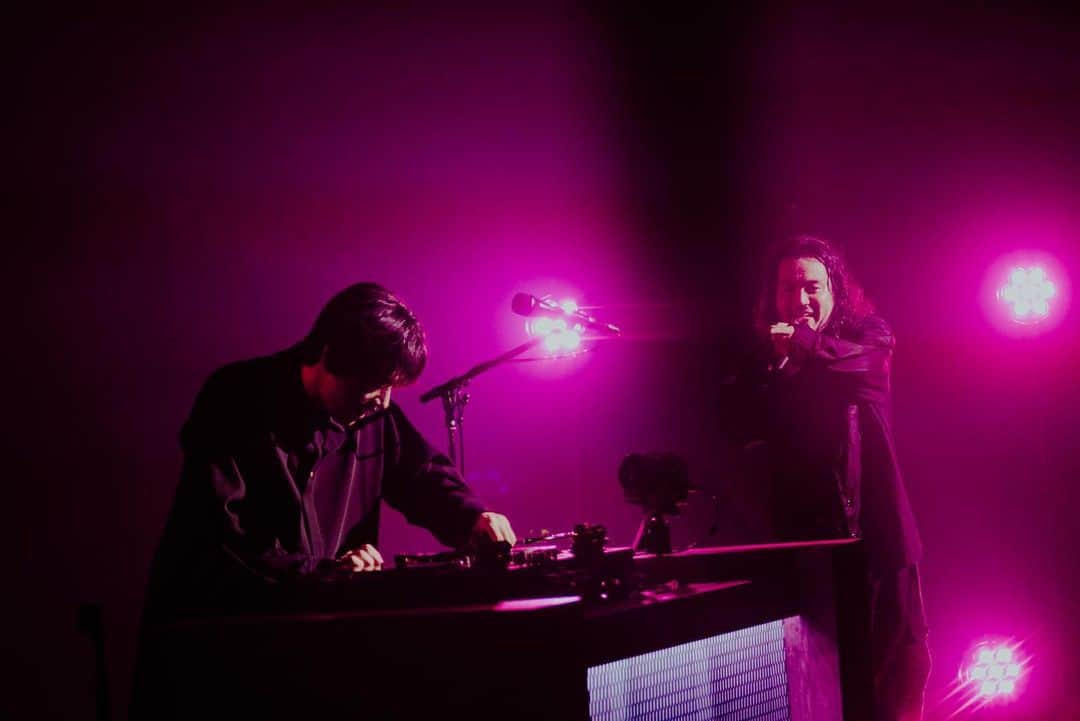 のインスタグラム：「.  2023.10.25  TWO MAN TOUR「生業」2023 at. Zepp Osaka Bayside  Guest: Dragon Ash  photo by @hiroyabrian」