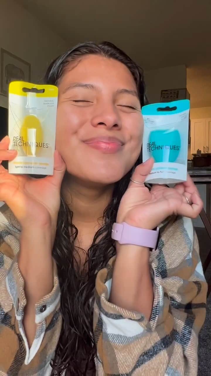 Real Techniquesのインスタグラム：「The RT Miracle family is meant to be layered 👏 Use any sponges together to create your most flawless finish yet.   📸 @bella.selena_」