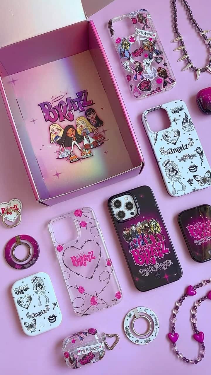VELVETCAVIARのインスタグラム：「💋🖤 GIVEAWAY CLOSED🖤💋  Have a passion for fashion? Today is your lucky day 😉 We’re giving away the Bratz Rock Angelz x Velvet Caviar PR  Box to 5 Lucky Followers! This Ultra-Xclusive box includes the ENTIRE capsule collection! Don’t miss your chance to covet this limited edition collectors item ✨  The Rules to Enter are simple: 💋Like and save this post 💋Tag a friend (each tag is a separate entry) 💋Follow us on Instagram and TikTok (@bratz + @velvetcaviar) 💋Share to stories for an extra entry  Winners announced this Friday (October 27th, 2023) Good Luck!!!! 🎸💋🔥🤘🖤⛓️ @velvetcaviar @bratz #velvetcaviar #bratz #BratzRockAngelzxVelvetCaviar #giveaway #pr」