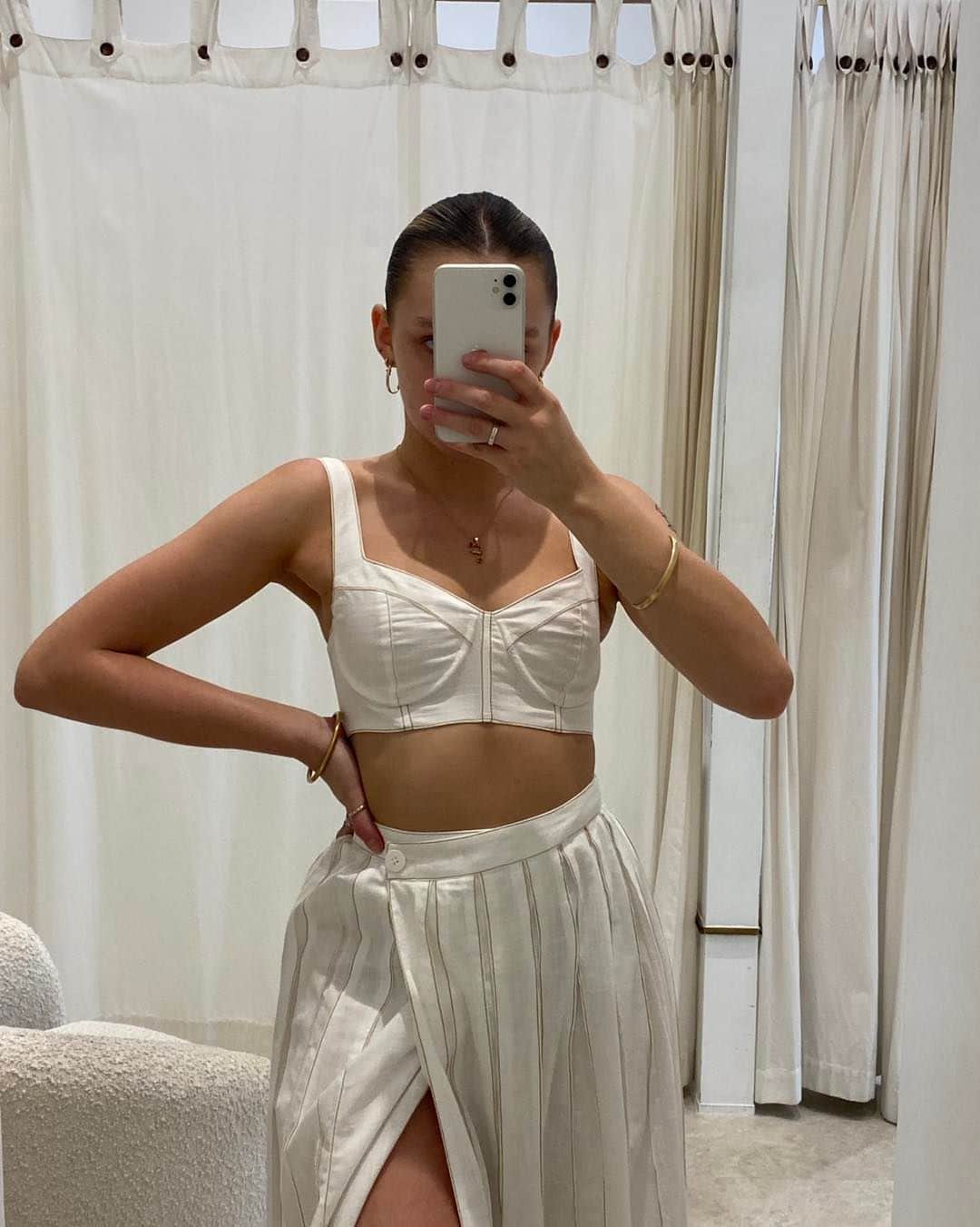 SABO SKIRTのインスタグラム：「Angel energy 🤍 Dien Set worn in-store @saboskirt_stores #sabo」