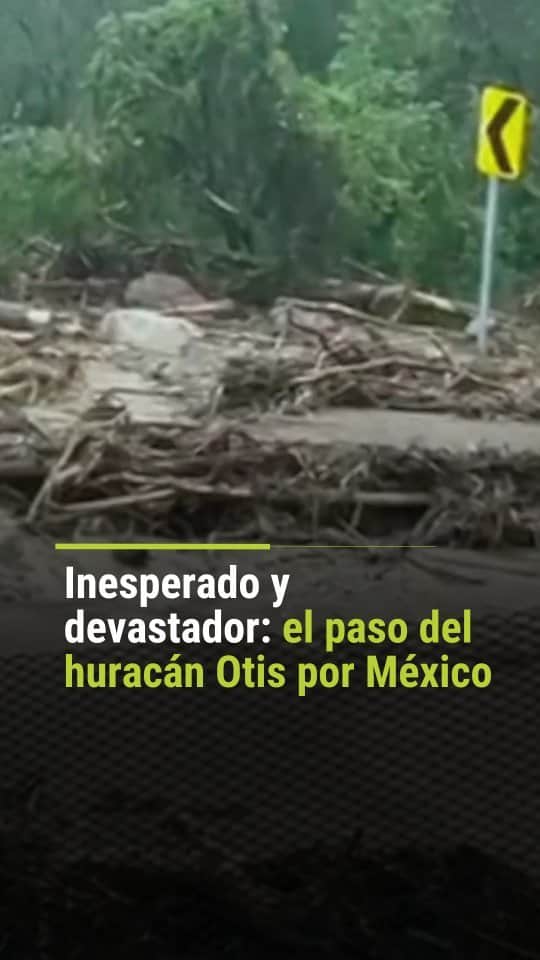 Primer Impactoのインスタグラム：「🌀🇲🇽 Devastación en Acapulco, México, tras el duro azote de Otis que en cuestión de horas se convirtió en un potente huracán categoría 5.  Reporta @ivanmaciasnews  📺 Más en Primer Impacto a las 5pm/ 4C de lunes a viernes por @univision   #huracan #otis #Acapulco #México #inundaciones #primerimpacto」