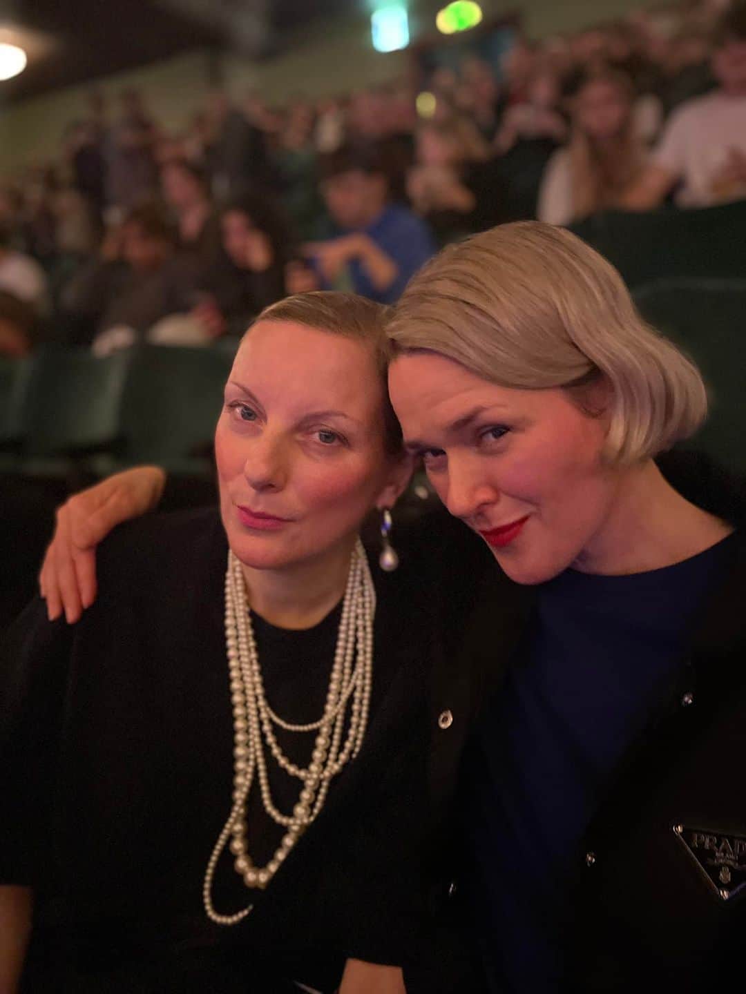 ルー ダルトンのインスタグラム：「HAPPY BIRTHDAY my dear Holly Fulton have an amazing day and night my love xxx」