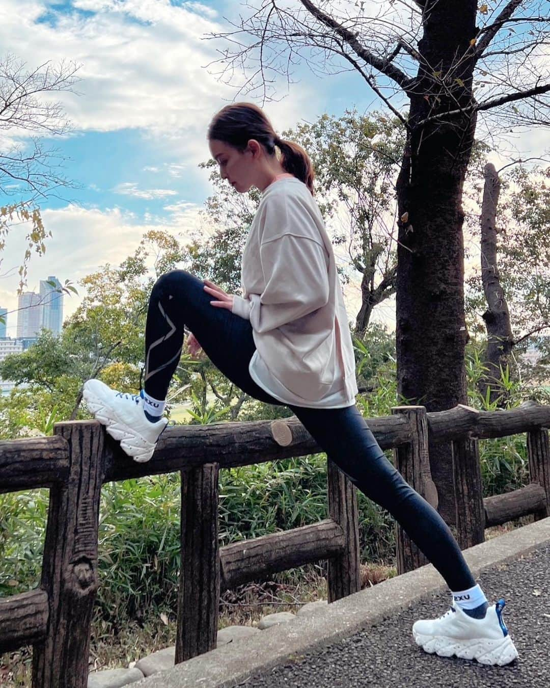 田中理恵のインスタグラム：「New shoes👟  ウキウキワクワクするね☺️🍀 @orientaltraffic_official  #pr」