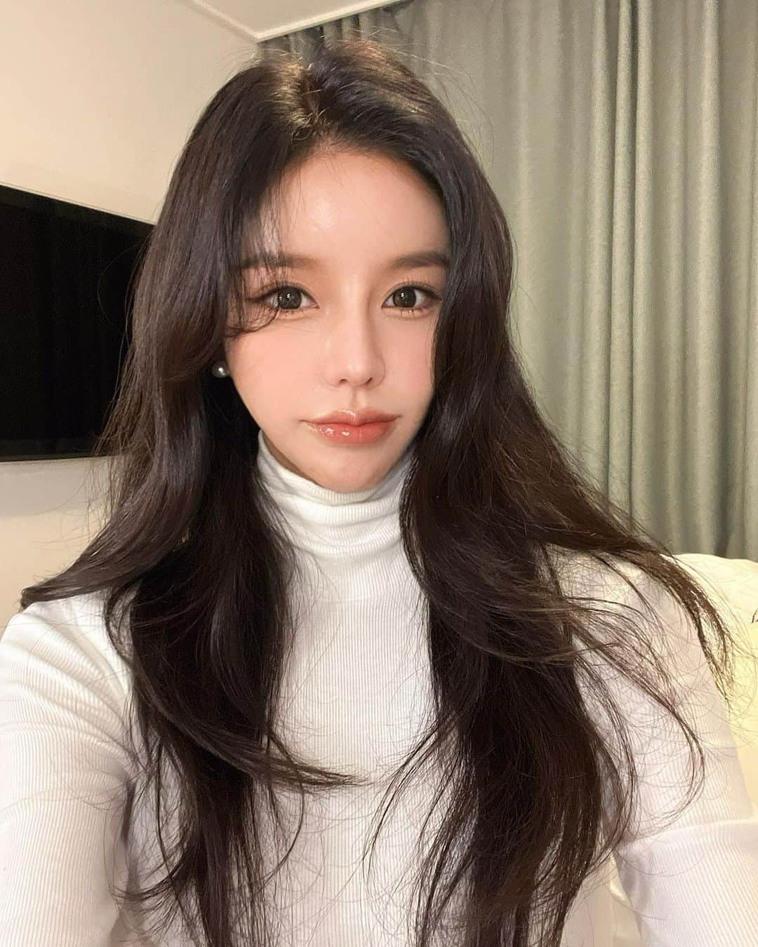 Son Ju Heeさんのインスタグラム写真 - (Son Ju HeeInstagram)「. 라에스테 쿠션팩트 오픈했어요! 🫧 ...