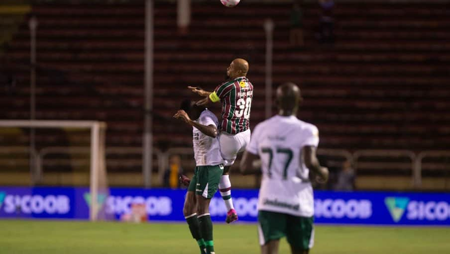 フェリペ・メロさんのインスタグラム写真 - (フェリペ・メロInstagram)「Vitoria importante, grato a Cristo Jesus por tudo, Vitória Fluminense!!💚❤️🙏🦁🛡️」10月26日 10時11分 - felipemelo