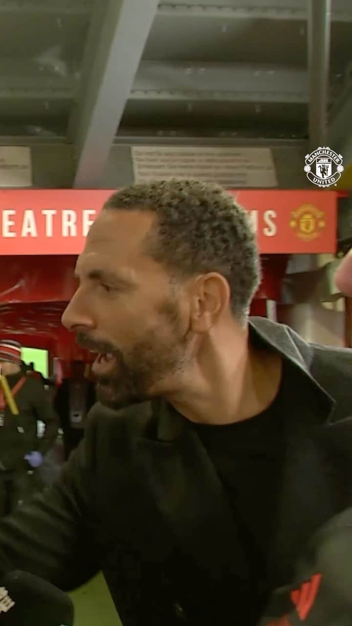リオ・ファーディナンドのインスタグラム：「It’s all love 🤝❤️  #MUFC #ManUtd #Onana #Ferdinand #ChampionsLeague」
