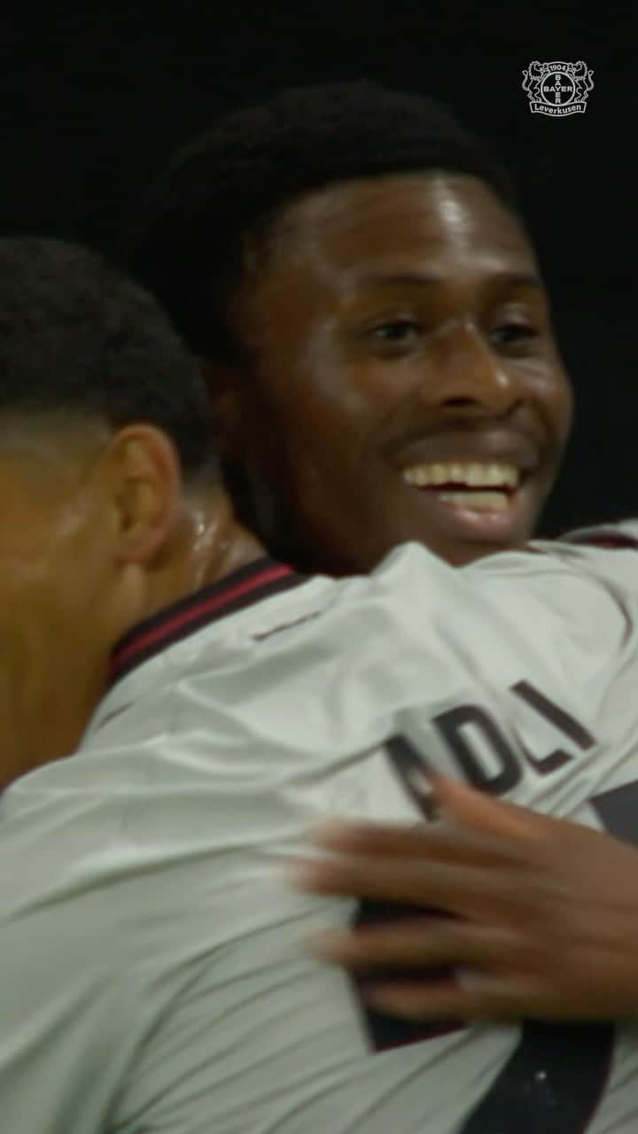 バイエル・レバークーゼンのインスタグラム：「🔙 When we played last time in the @europaleague, @nathantella11 did this! How about repeating it tomorrow, Tellz? 😏  🔜 #B04QAR #Werkself #UEL」