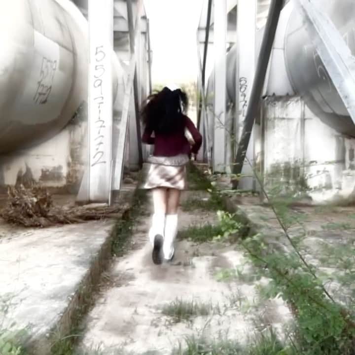 UNIFのインスタグラム：「Dear Loneliness by @mikiiiiiiiiiwg ft Witz Skirt, Slint Top and the Netic Top」