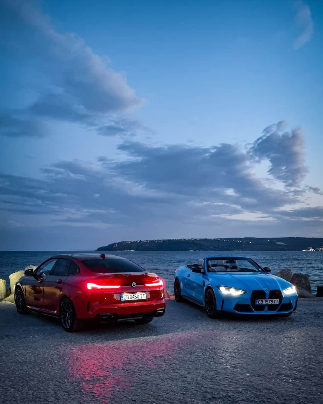 BMWさんのインスタグラム写真 - (BMWInstagram)「When the night falls, we glow 🌅  Which one would you choose? ❤️ or 💙  📸: @m4.blue.guy @todorov5 @BMWBulgaria #BMWRepost   The BMW 2 Series & the BMW M4 Competition Convertible. #THE2 #THEM4 #BMW #MPerformance  __ BMW M235i xDrive Gran Coupé: Combined fuel consumption: 7.8–7.2 l/100 km. Combined CO2 emissions: 175–162 g/km.   BMW M4 Competition M xDrive Convertible: Combined fuel consumption: 10.2 l/100 km. Combined CO2 emissions: 233–231 g/km.   All data according to WLTP. Further info: www.bmw.com/disclaimer」10月26日 2時19分 - bmw