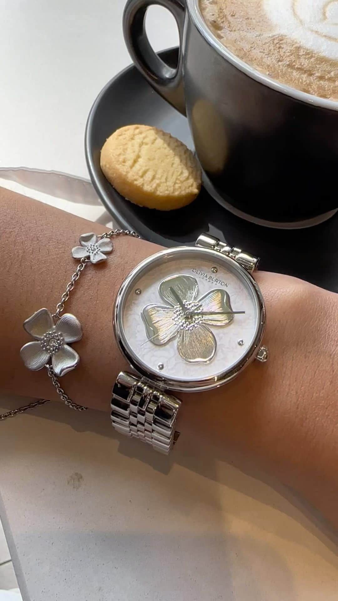 Olivia Burtonのインスタグラム：「Wednesday’s were made for coffee breaks and our favourite Dogowood accessories.  Tap to shop or head to our Covent Garden store.  #OliviaBurtonLondon #WomensWatches #Jewellery」