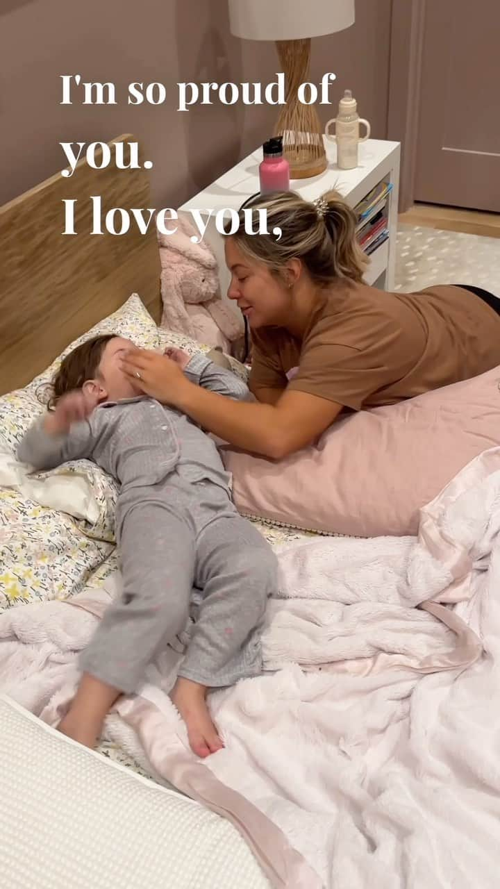 ショーン・ジョンソンのインスタグラム：「need more of this these days @shawnjohnson #kids #parenting #family」