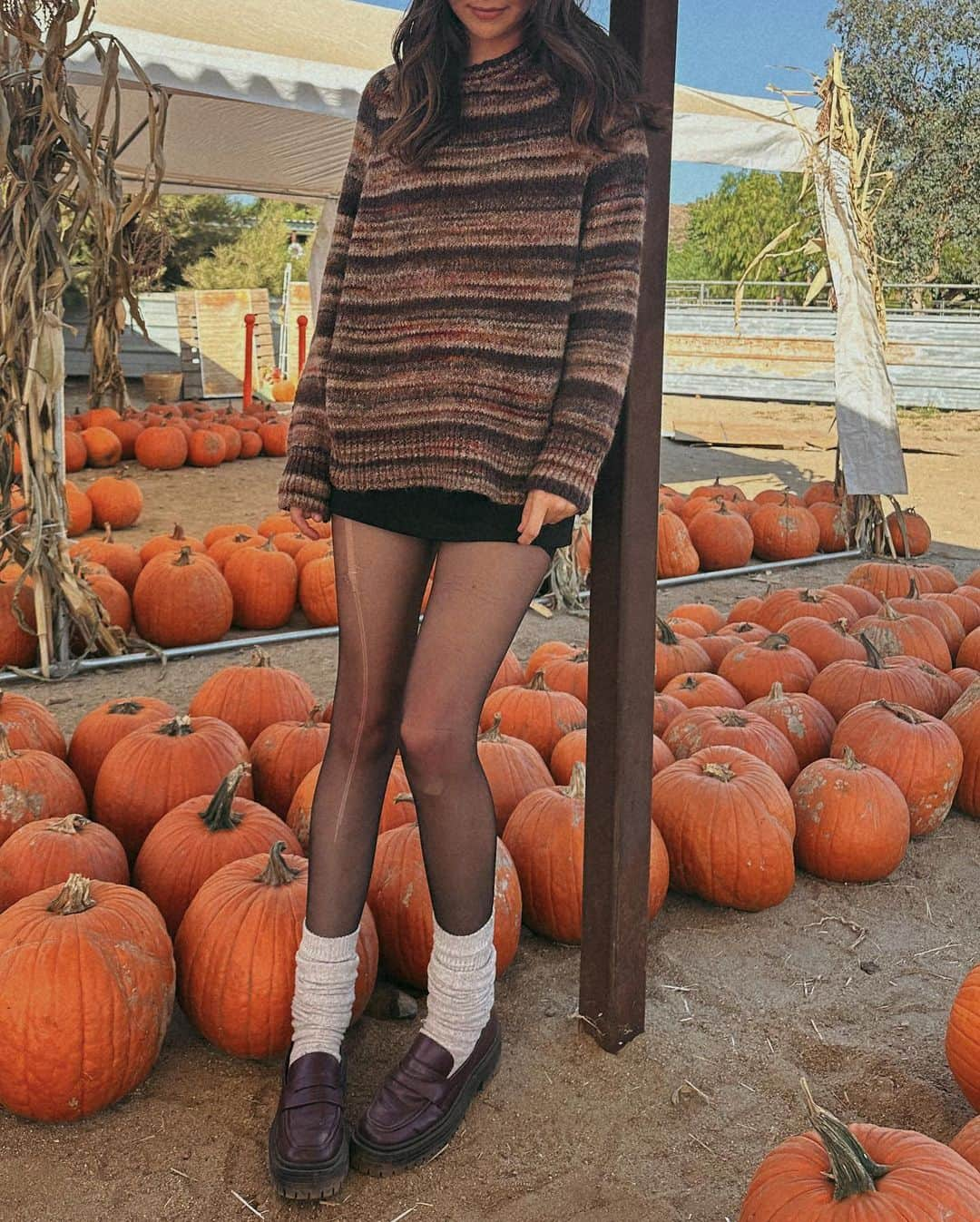 Acacia Brinleyさんのインスタグラム写真 - (Acacia BrinleyInstagram)「Pumpy-umpy-umpkin, You’re my sweetie pie. 🎃」10月26日 2時59分 - acaciakersey