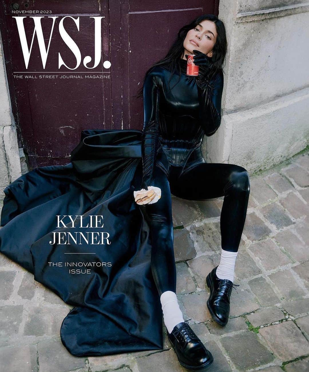 クリス・ジェンナーのインスタグラム：「Kylie on the innovators issue of @wsjmag! Featuring her new brand @khy 🖤 I’m so proud of you, Kylie! #repost @kyliejenner new @wsj innovators issue featuring @khy!!!!   @kyliejenner is our 2023 Brand Innovator! ⁠ ⁠ The youngest of the Kardashian-Jenner clan's Instagram followers outnumber the population of the United States of America. Her rapt audience has shown that it will buy her $35 lip kits, her $27 concealer, her $34 Kylie Baby hair-care set and her $125 Kylie Skin skin-care set. Now, she is expanding her empire with the launch of a new clothing line, @khy.  ⁠ Khy—a play on a nickname of Jenner’s—will feature different guest designers and concepts throughout the year. “The whole line is really inspired by my personal wardrobe, and the different moods that I’m in,” Jenner says.⁠ ⁠ The first drop offers black faux-leather pieces and nylon-and-elastane “base layers,” created in collaboration with the design duo Nan Li and Emilia Pfohl of Namilia, an edgy Berlin brand. ⁠ Nothing in Khy’s first release costs over $200. The faux-leather pieces, including a voluminous trench and skintight dresses, feel very Mad Max meets 1980s Thierry Mugler. It’s the wardrobe of a biker babe during the apocalypse—who happens to have internet access and a Pilates-toned body.⁠ ⁠ She describes the first drop as very “King Kylie—who I am at my core.”⁠ ⁠ (🖋️: @rorysat, 📷️: @cassblackbird, stylist: @katelynjgray, hair: @jesushair, makeup: @makeupbyariel, set design: @lizzy_gilbert_, production: @louis2.paris, talent booking: @specialprojectsmedia)⁠ #WSJInnovators⁠」