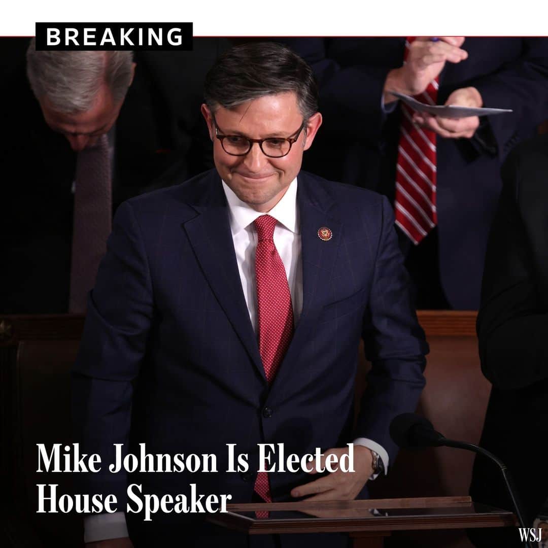 Wall Street Journalのインスタグラム：「The House voted 220-209 Wednesday to elect GOP Rep. Mike Johnson of Louisiana as speaker, elevating a staunch conservative and close ally of former President Donald Trump to the top post after three weeks of Republican infighting doomed other candidates aiming to succeed ousted leader Kevin McCarthy.⁠ ⁠ With a speaker now in place, lawmakers can finally get back to work, with many eager to pass aid to Israel and address a looming government-funding deadline next month.⁠ ⁠ Read more at the link in our bio.⁠ ⁠ Photo: Alex Wong/Getty Images」