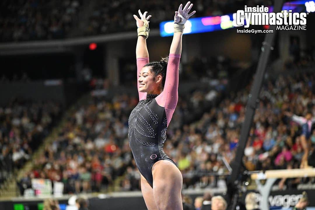 Inside Gymnasticsさんのインスタグラム写真 - (Inside GymnasticsInstagram)「How much do we admire Kayla DiCello’s tenacity?!   2023 SEC Freshman of the Year during a demanding season ➡️ Mid-year struggles at championships ➡️ Doesn’t give up, bounces back at Camp ➡️ Earns Alternate spot for Worlds ➡️ Travels immediately after to Pan Ams ➡️ Earns All-Around gold! 🥇Talk about Heart of a Champion!   #gymnastics #motivation」10月26日 4時45分 - insidegym