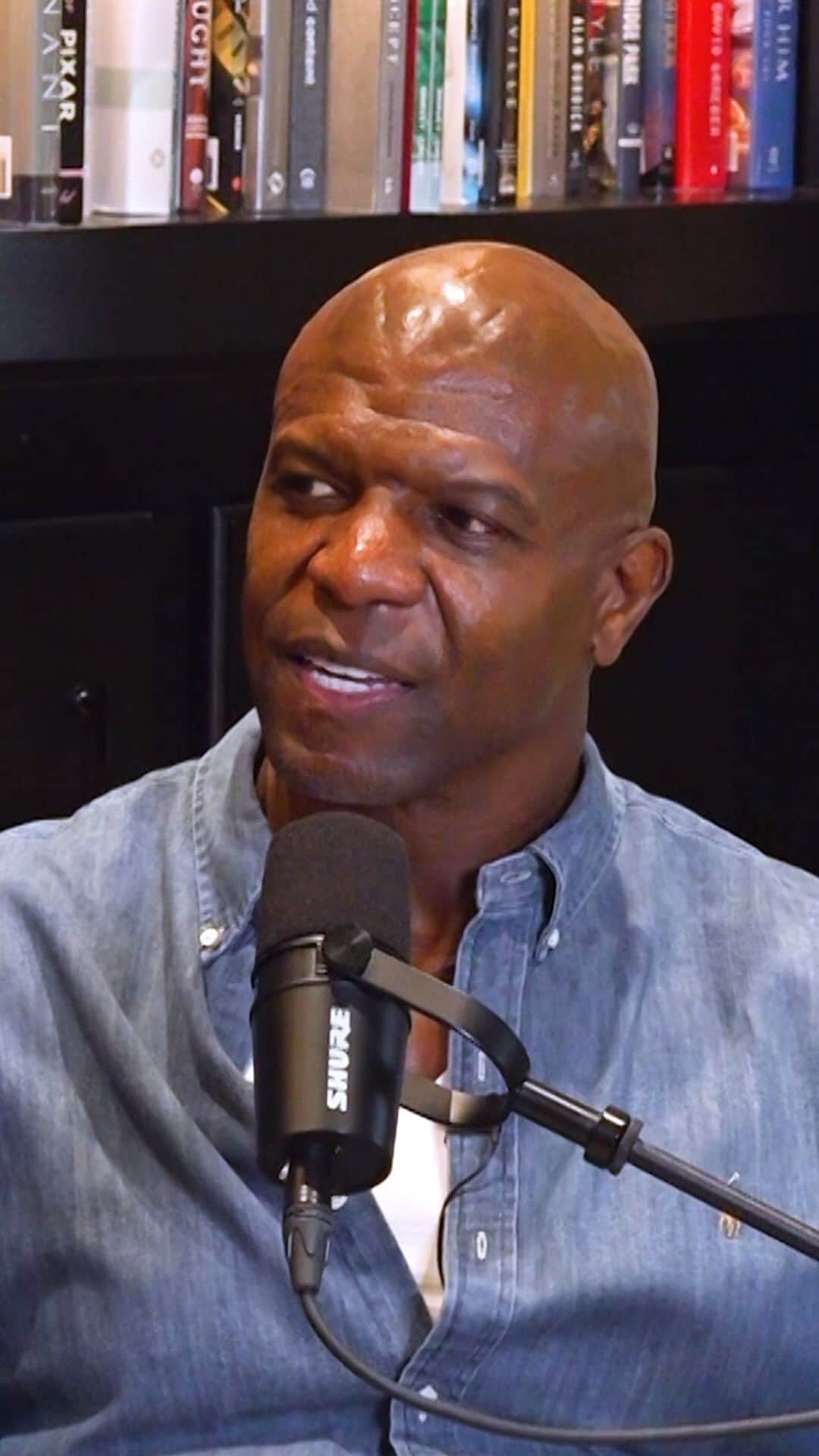 テリー・クルーズのインスタグラム：「Terry Crews opens up about suicidal thoughts. 💔 “I seriously thought I would be better off dead… It was a darkness I can’t describe.” That’s when he knew he needed to ask for help. Full @terrycrews episode available now on @mentalgamepods.」
