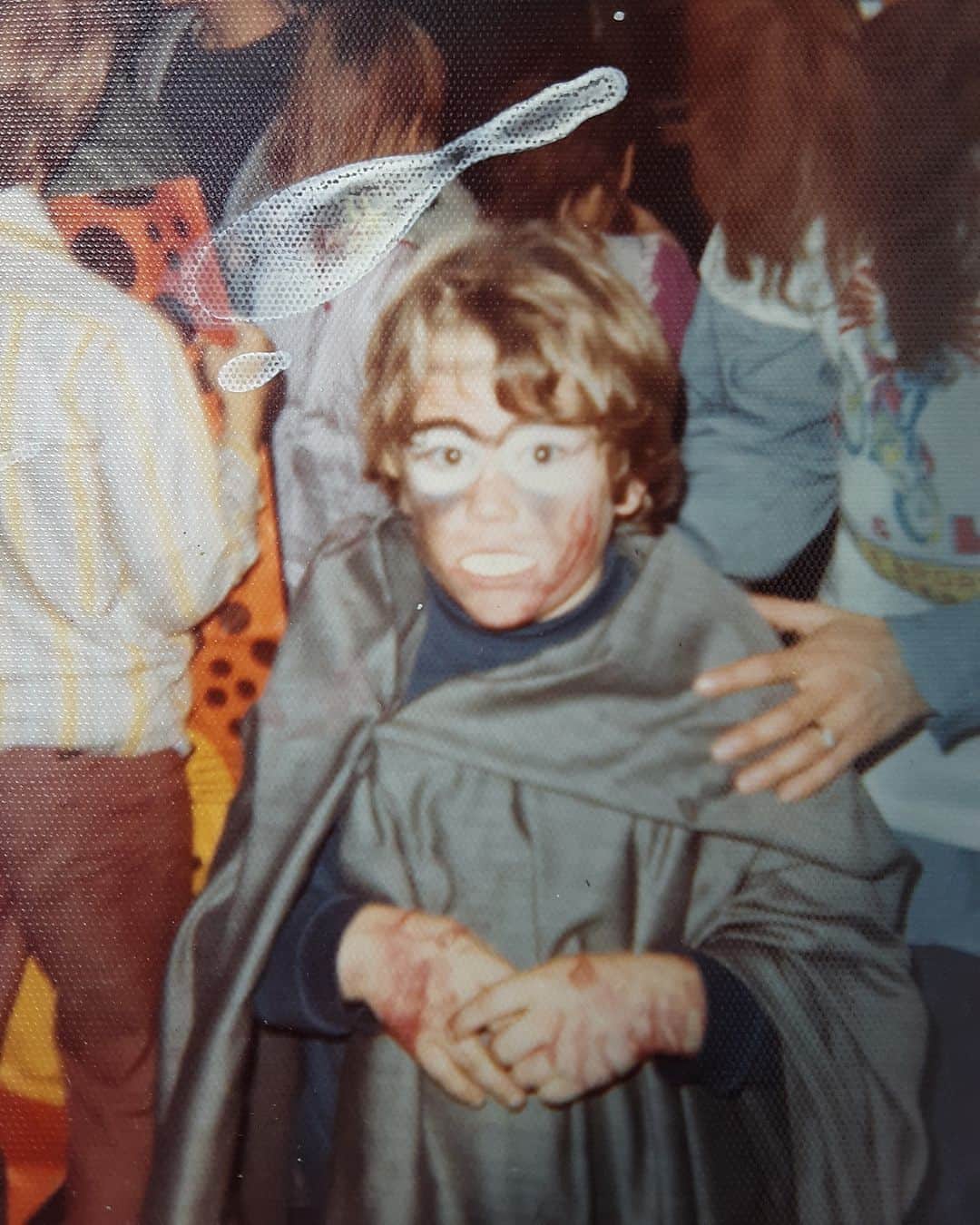 Queensrycheのインスタグラム：「#wbw - Stoney the Goth Vampire with his mom at a Halloween party in Wisconsin around the 4th grade 🎃 #queensryche #wisconsin #waybackwednesday #mikestone #stoney #futureguitarist #halloweencostumes #vampire #memories」