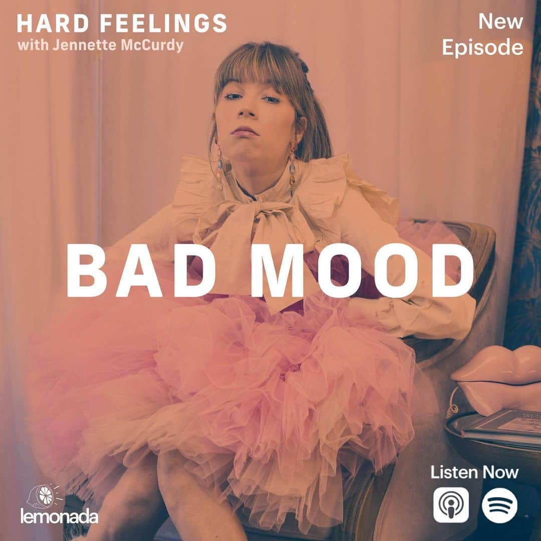 ジェネット・マッカーディさんのインスタグラム写真 - (ジェネット・マッカーディInstagram)「my podcast hard feelings is out now wherever you listen to podcasts, or also there is a link in my bio which can make finding it slightly easier if you’re like me and get distracted every 4.3 seconds and forget what you were in the middle of doing while you’re in the middle of doing it.  episode 1 is shame, episode 2 is bad mood. i suggest listening to them in that order.」10月26日 5時36分 - jennettemccurdy