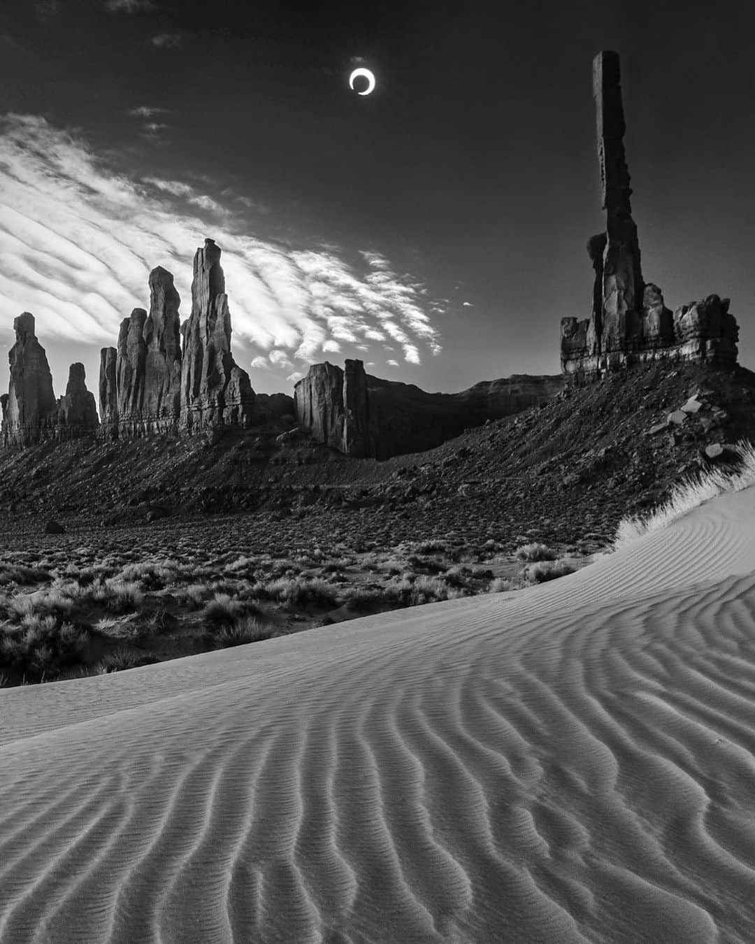 Ricoh Imagingさんのインスタグラム写真 - (Ricoh ImagingInstagram)「Annular eclipse of October 14, 2023. These eclipse composites will upset landscape purists, but I will note that all the eclipse images in the sky were taken above these very same sandstone spires, the ‘Totem Poles’ or Yei Be Chi of Monument Valley, Arizona. The landforms were shot in earlier years. I created these composites in the spirit of cosmic surrealism and documentary infidelity, and to freely play with elements of Nature. . . 📸: @kerrickjames5  Eclipse Images 📸: K-1 Mark II & K-3 Mark III Lenses: #pentax_dfa70210 #pentax_da1650plm . . #pentax  #pentax  #pentaxian #ricoh #ricohimaging  #lifeonthewater #pentaxphotography #pentax #shootpentax #Arizona  #moon #eclipse #moonlovers #ricohpentax #pentax70210 #pentaxk1mkii #pentaxians #teampentax」10月26日 5時45分 - ricohpentax