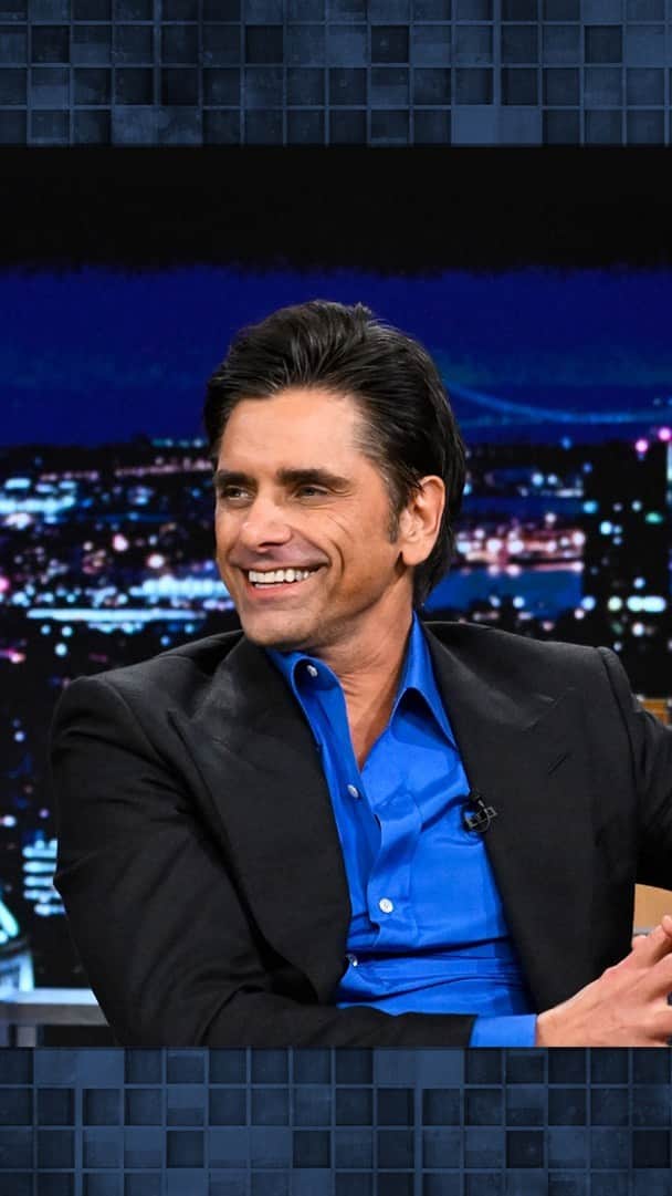 ジョン・ステイモスのインスタグラム：「@johnstamos and Jimmy do the infamous @johntravolta walk 🕺 #FallonTonight」