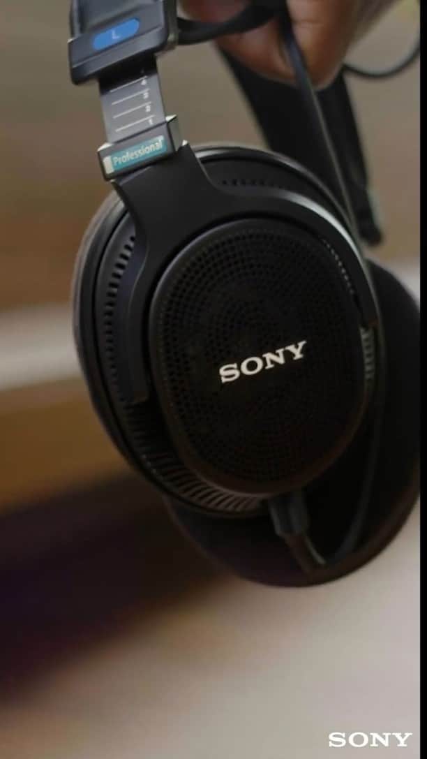 sonyのインスタグラム：「Artist, producer & mixing engineer, Dennis "@roc.am "Jones discusses his experience with Sony?s MDR-MV1 Reference Monitor Headphones. Designed for professional sound engineers & music creators. Hear his story now!  #SonyPRO #SonyAudio」