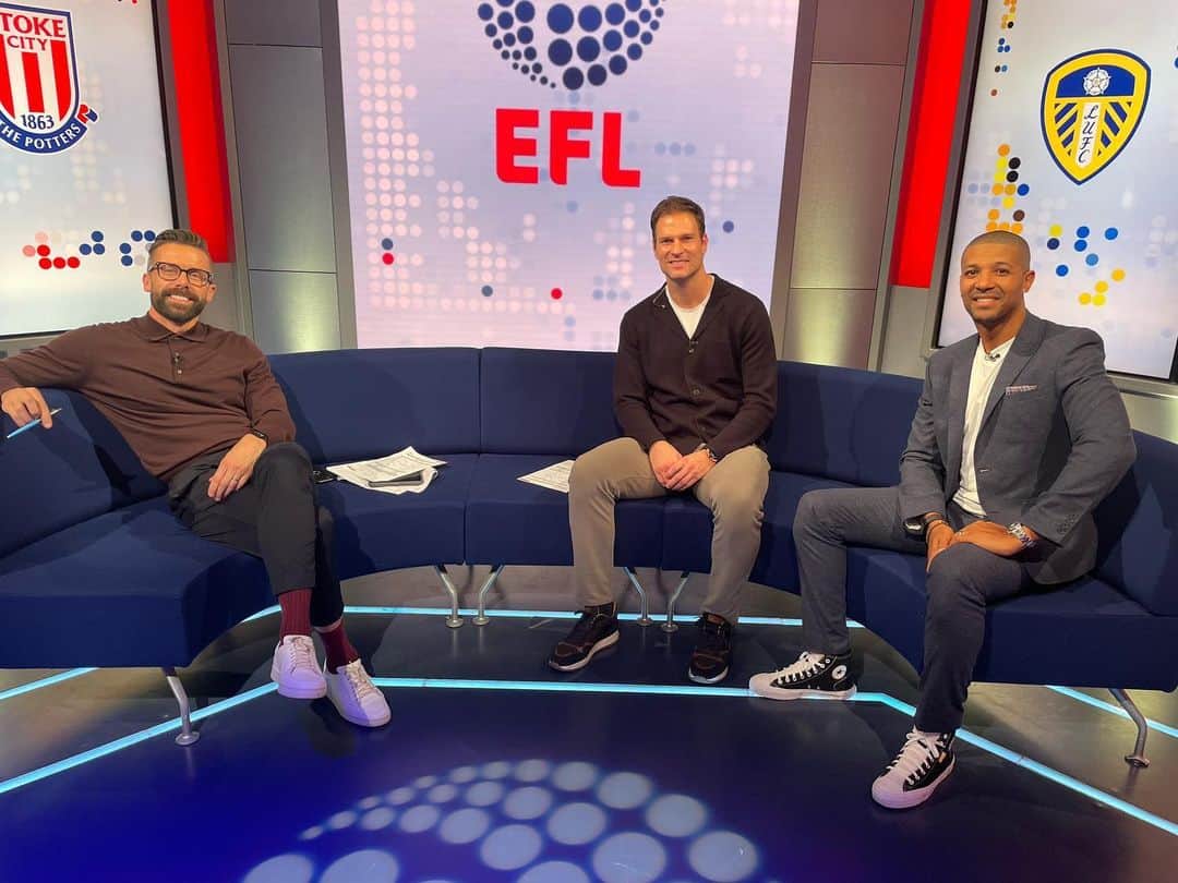 アスミル・ベゴヴィッチのインスタグラム：「Thanks a lot for having me tonight @skysports.  Really enjoyed being on with @pruttsofficial and @jermainebecks83」