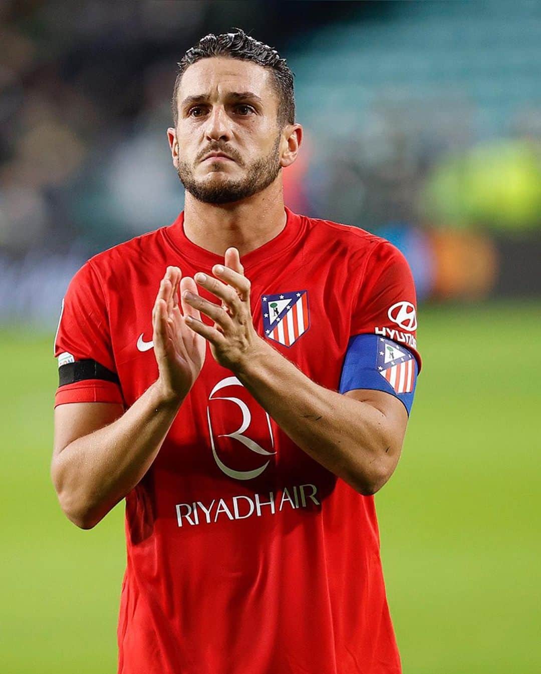 コケのインスタグラム：「Empate que nos deja un sabor agridulce. Mejoramos en el segundo tiempo y ese es el camino que debemos seguir. Pensando desde ya en el partido del próximo domingo. Gracias a la afición que nos acompañó! 🔴⚪👊🏼 #UCL #AúpaAtleti」